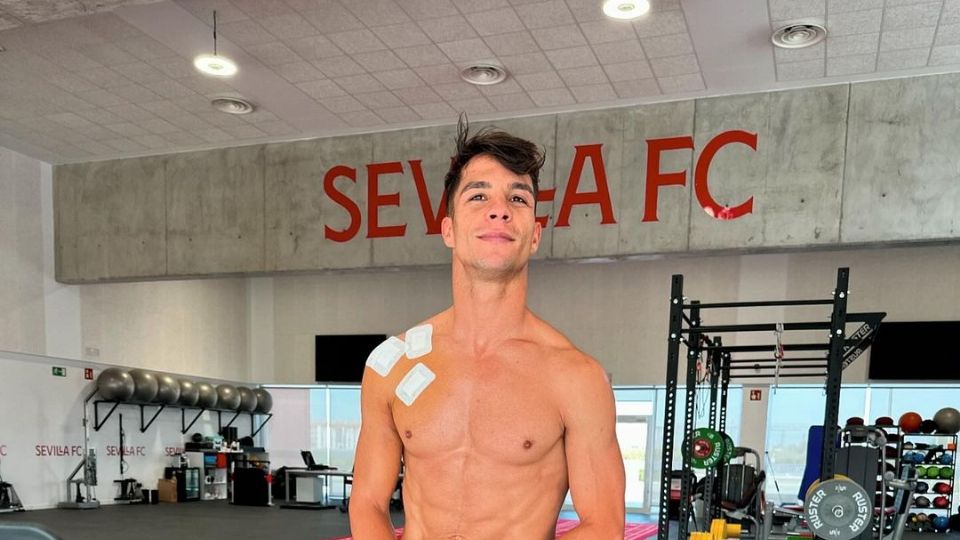 Óliver Torres entrena por su cuenta en Sevilla para reportar con la pandilla. todavía no se sabe su fecha de llegada