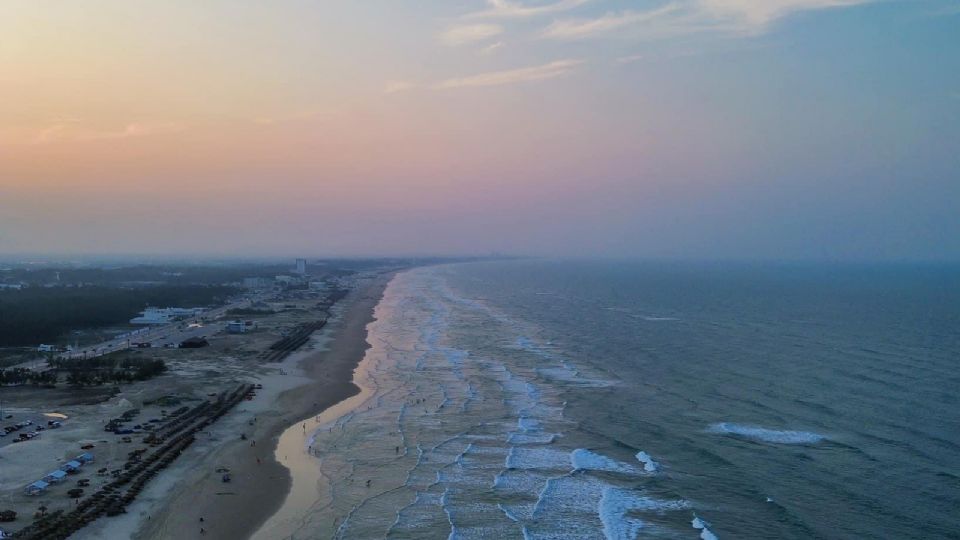 Playa Miramar padece cierre por riesgo de fuertes lluvias | X / @FreyLezgonza