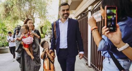 'Estoy muy conmovido': Jorge Álvarez Máynez acude a votar en CDMX