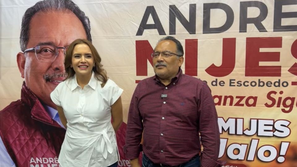 Andrés Mijes junto a Clara Luz Flores.