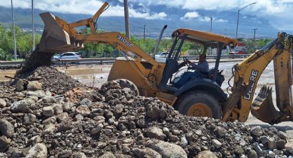 Retiran azolve dejado por ‘Alberto’ en calles de Santa Catarina