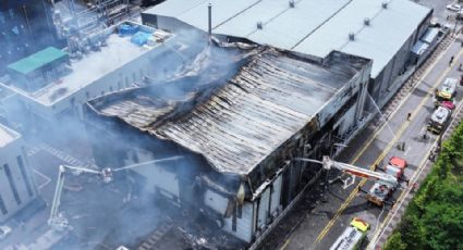 Incendio en fábrica de baterías deja 22 muertos en Corea del Sur