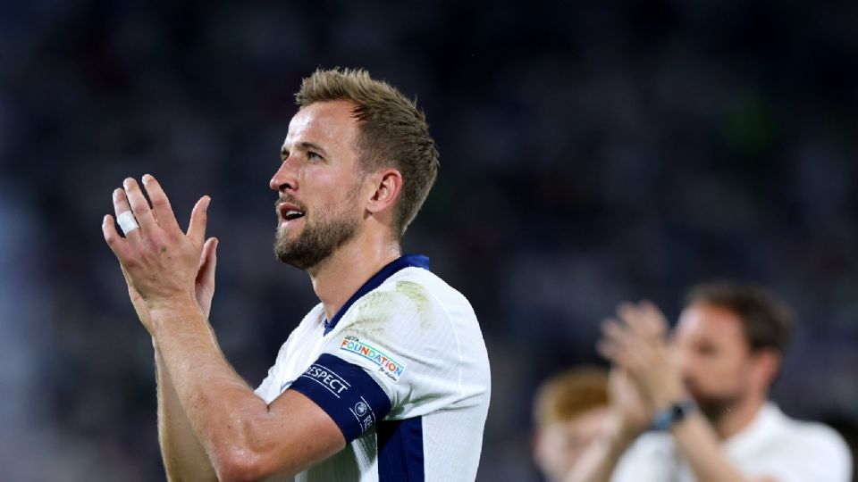 Harry Kane agradece el apoyo de la afición tras el partido entre Inglaterra y Eslovenia