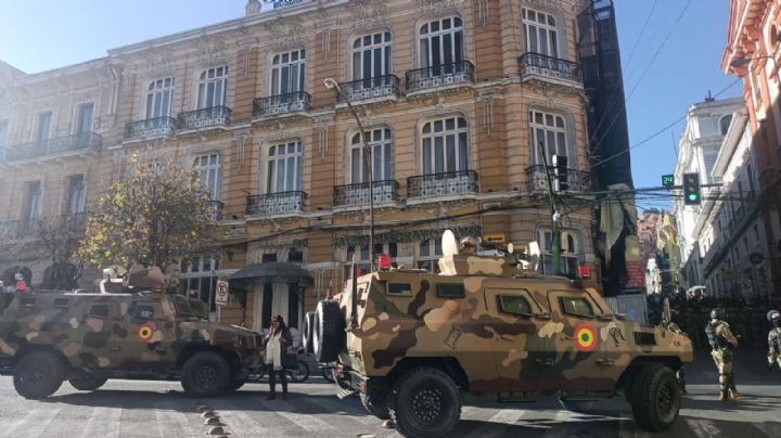 Militares se retiran de sede del gobierno de Bolivia tras 'intento de golpe de Estado'
