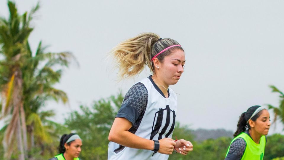 Rayadas anunció que Katty Martínez, refuerzo del club, sufrió una lesión y no podrá debutar ante Tigres.