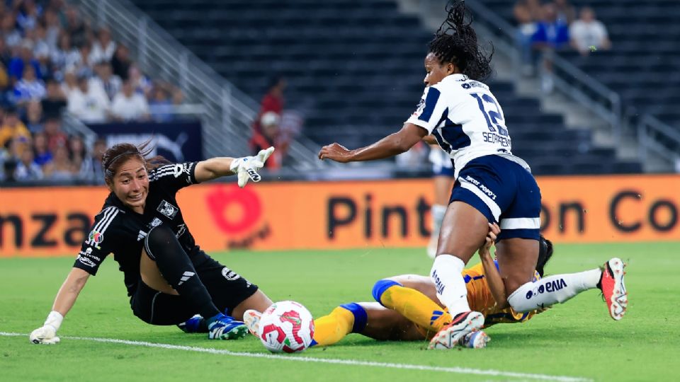 Rayadas y Tigres Femenil definirán al equipo ganador del Campeón de Campeonas en el Universitario