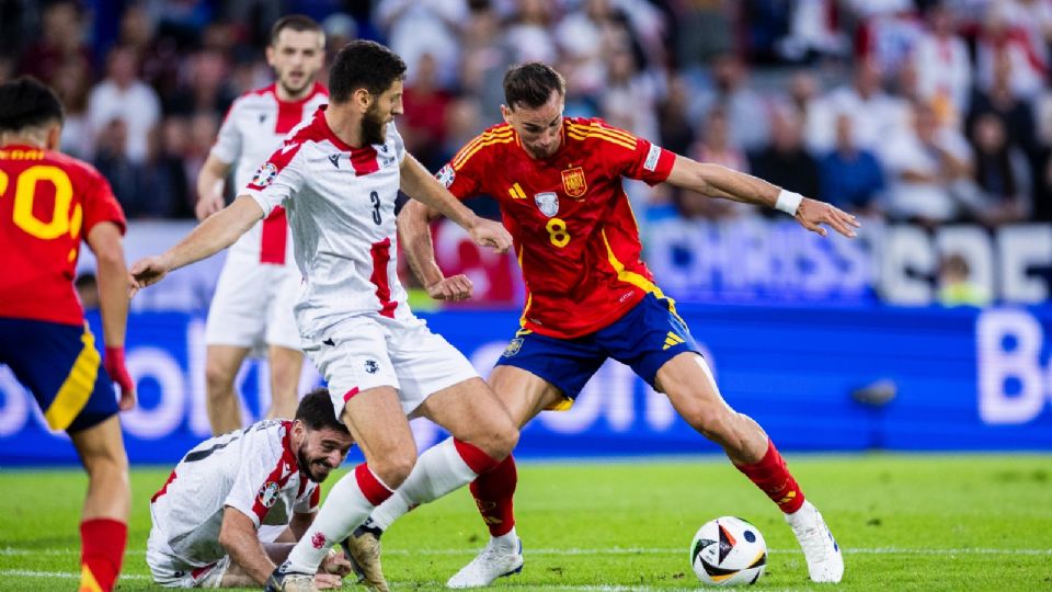 Fabian Ruiz fue uno de los goleadores de la noche.