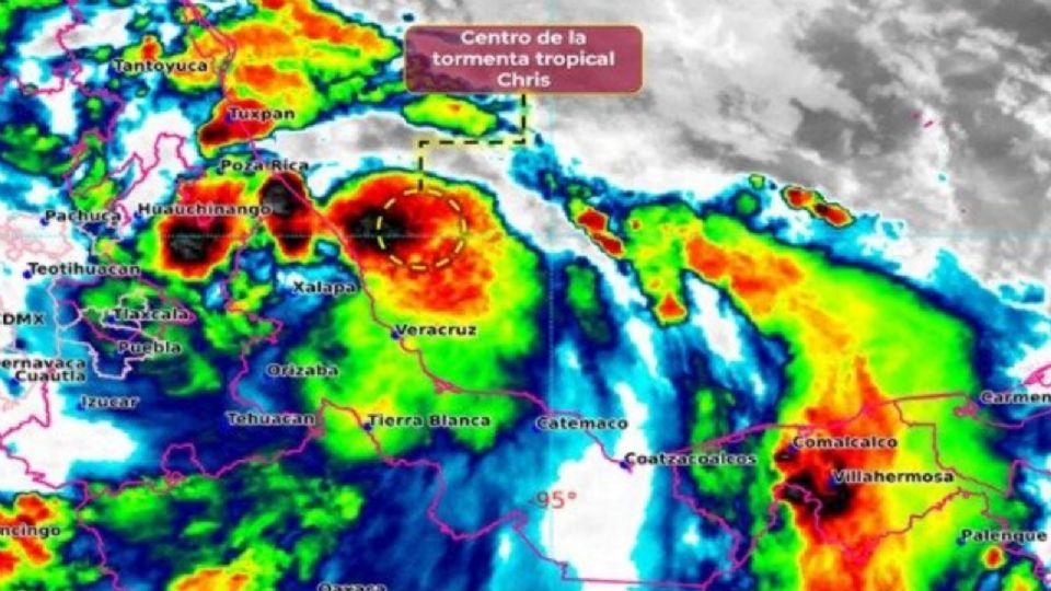 Imagen satelital de la tormenta tropical Chris.