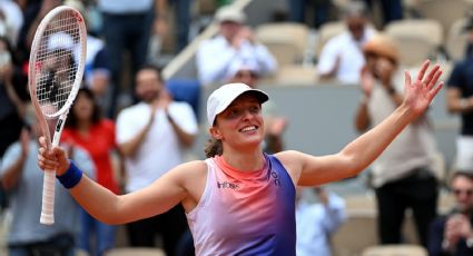 Swiatek arrasa y alcanza su tercera semifinal consecutiva en Roland Garros