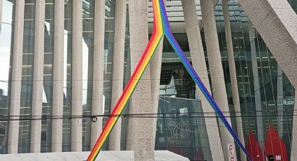 Infonavit reprueba destrucción de bandera LGBT de su sede