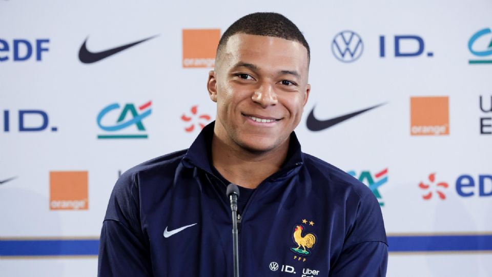 Kylian Mbappé habló con los medios de comunicación un día después del anuncio de su fichaje al Real Madrid