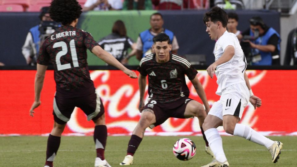 La Selección Mexicana perdió ante su similar de Uruguay por un marcador de 4-0.