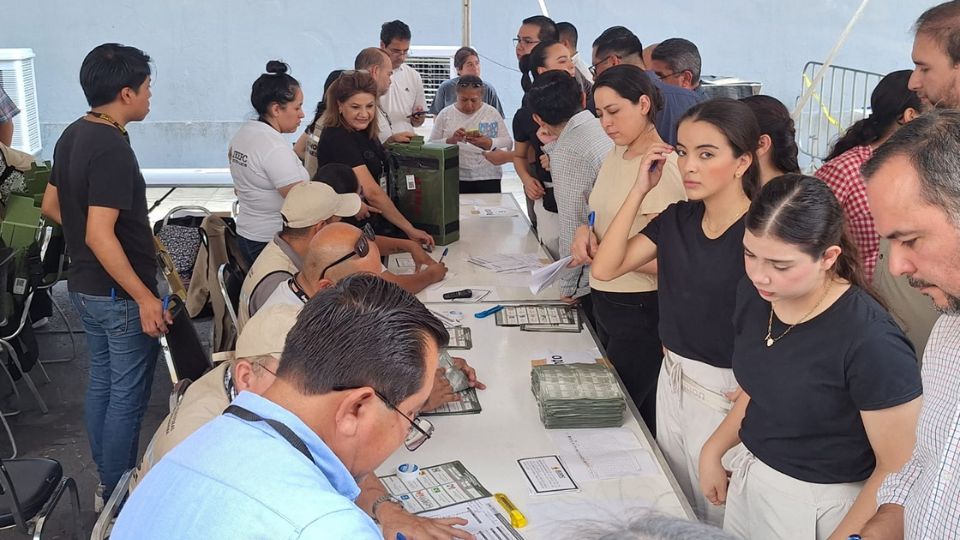 Recuento de votos en Monterrey