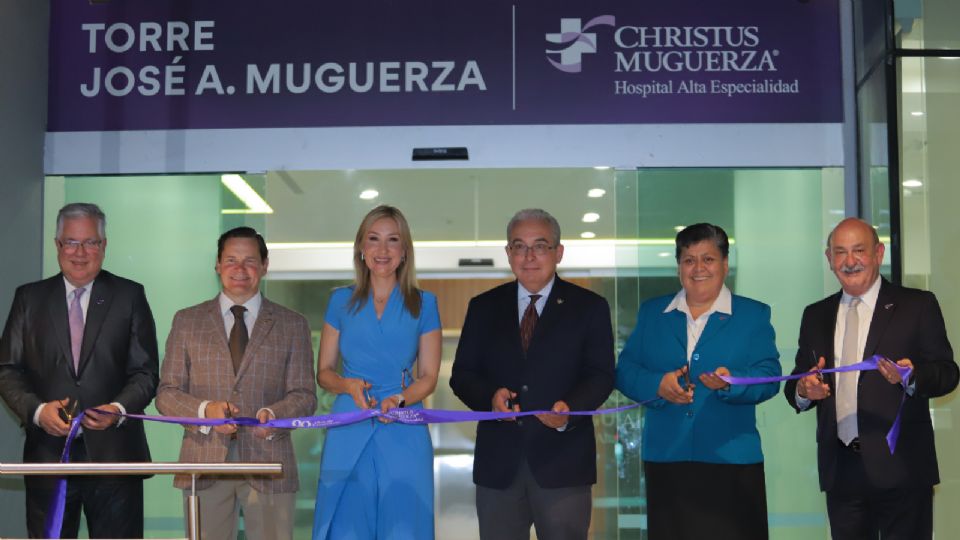 (Izq. a Der.) Ángel Martínez, Mauricio Zambrano, Alma Rosa Marroquín, Horacio Garza Ghio, Sor María de la Luz Cardona y Alberto Sánchez.