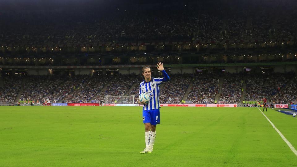 Jordi Cortizo critica sin piedad el calor asfixiante del Estadio BBVA y la cancha decepcionante