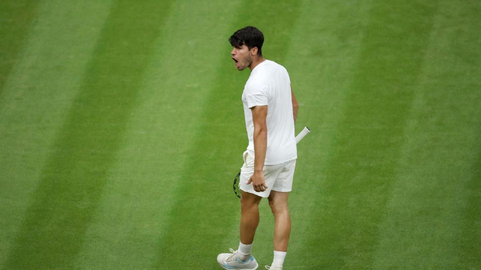 Carlos Alcaraz en Wimbledon 2024.