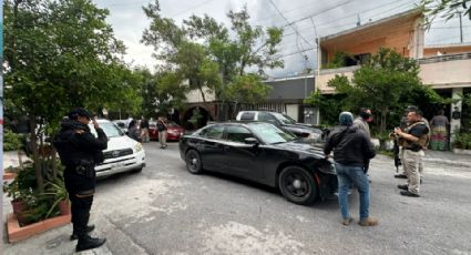 Decomisan más de mil 700 bolsas con droga y cargadores de armas en casa de San Pedro