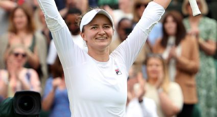 Barbora Krejcikova aplaca a Elena Rybakina y jugará la Final de Wimbledon