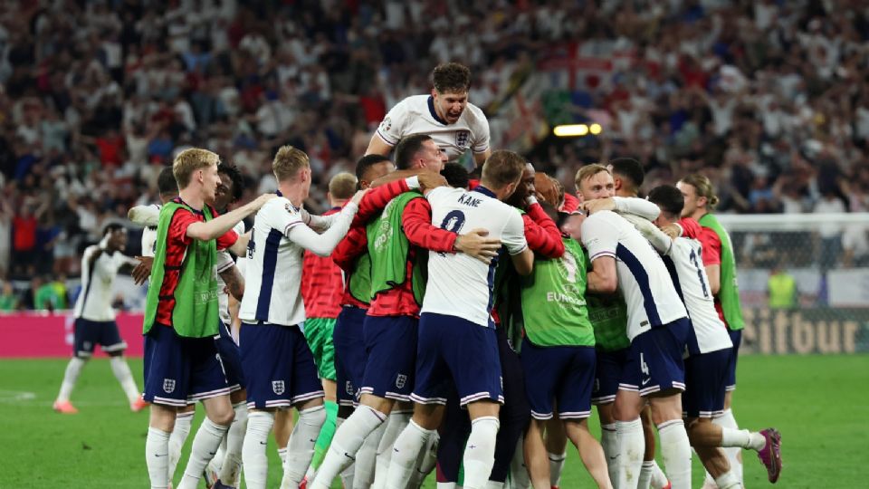 España e Inglaterra definen al campeón de la Eurocopa