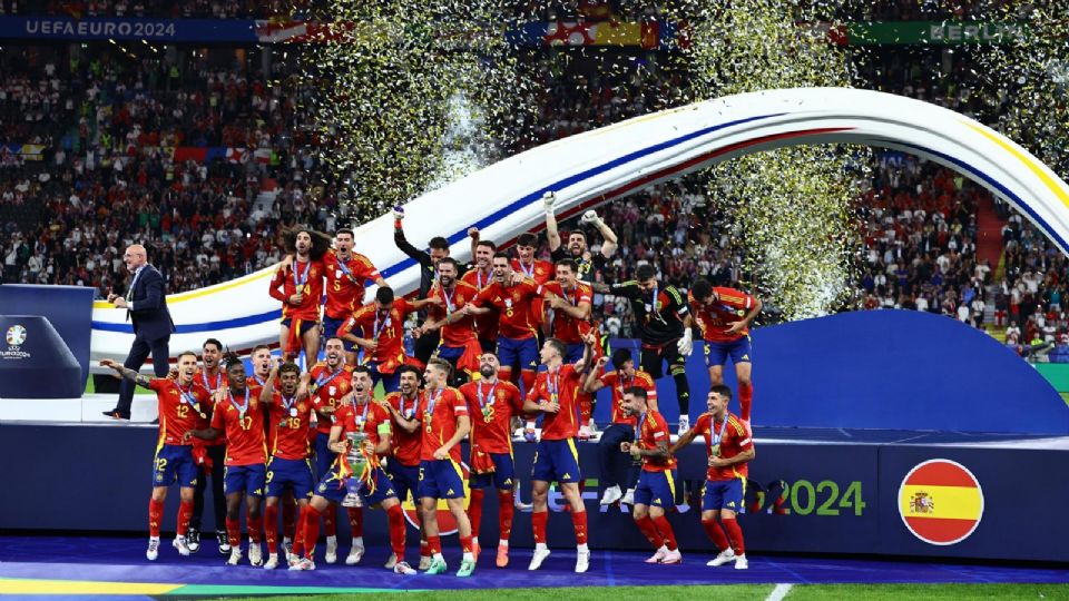 España derrota a Inglaterra en la Final y alcanza su cuarta Eurocopa.