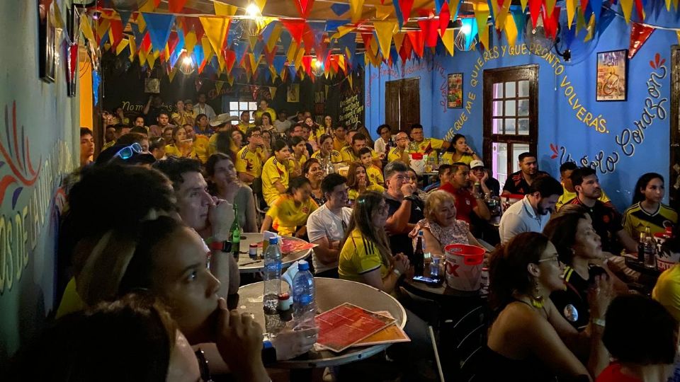 Colombianos viven Final de Copa América en Barrio Antiguo.