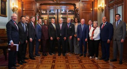 AMLO se reúne con congresista demócratas y republicanos de EU en Palacio Nacional