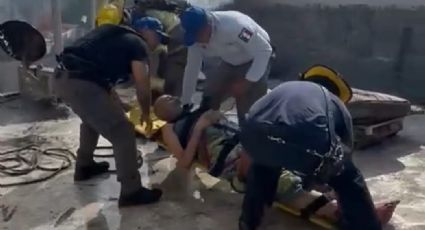 Rescate de hombre en incendio deja a 3 oficiales con síntomas de intoxicación