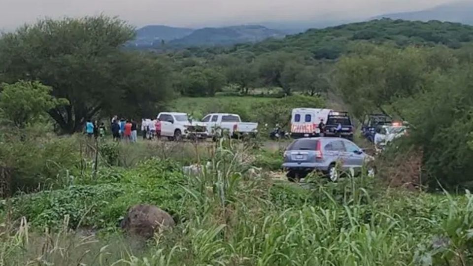 Asesinan a mujer y menor en panteón de Guanajuato.