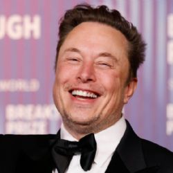 Por ley escolar, Elon Musk trasladará sede de Space X y X de California a Texas