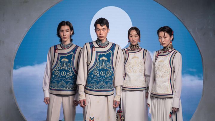 Mongolia conquista el oro en estilo: Su uniforme para París 2024 causa sensación