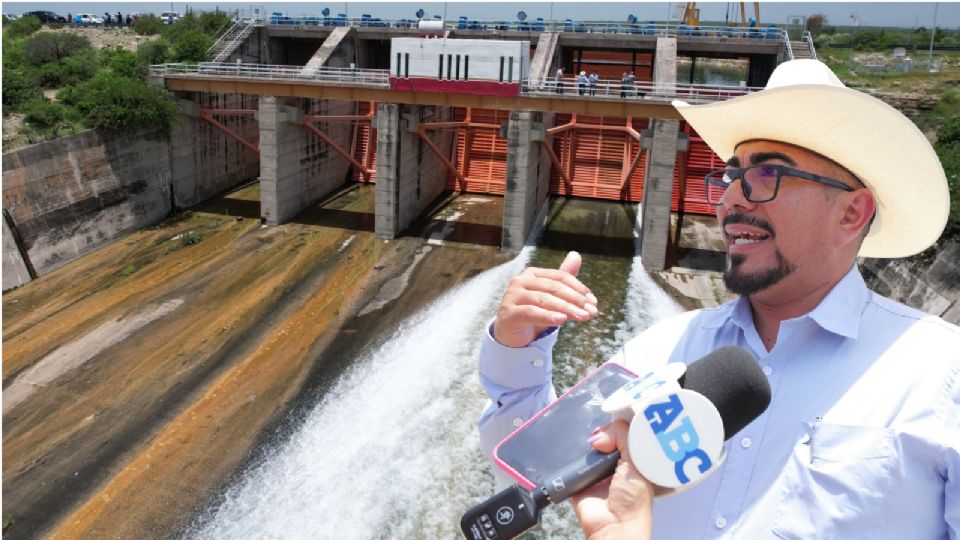 Presa Cerro Prieto y Luis Carlos Alatorre Cejudo, director de CONAGUA.