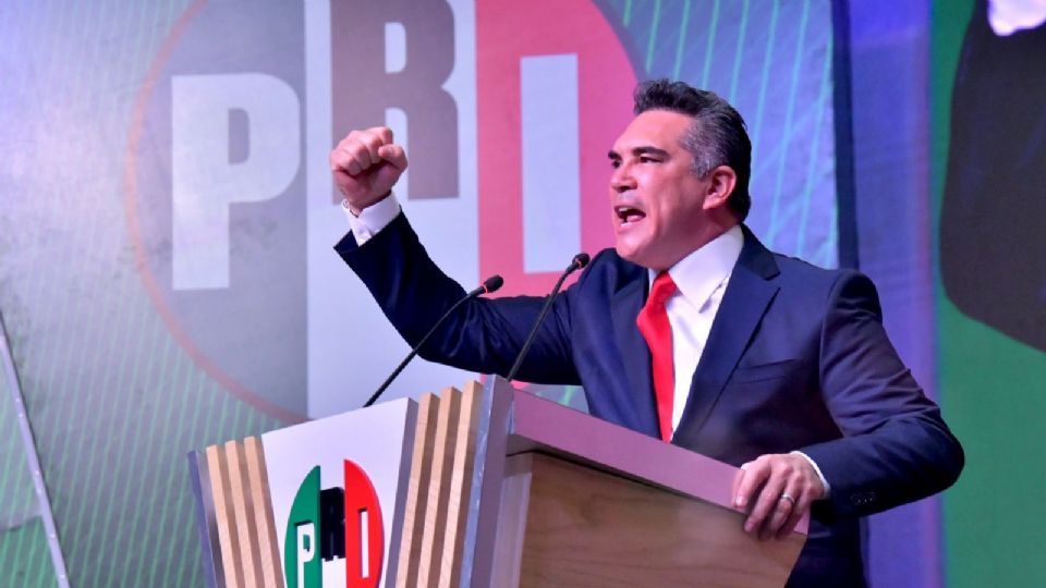 Alejandro Moreno podrá buscar reelección al frente del PRI.