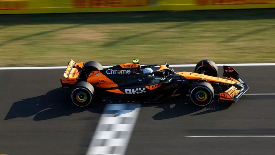 Lando Norris corriendo en el Gran Premio de Hungría 2024.