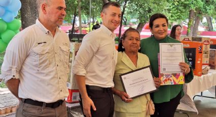 Trabajadores del gobierno de Monterrey completan sus estudios de educación básica