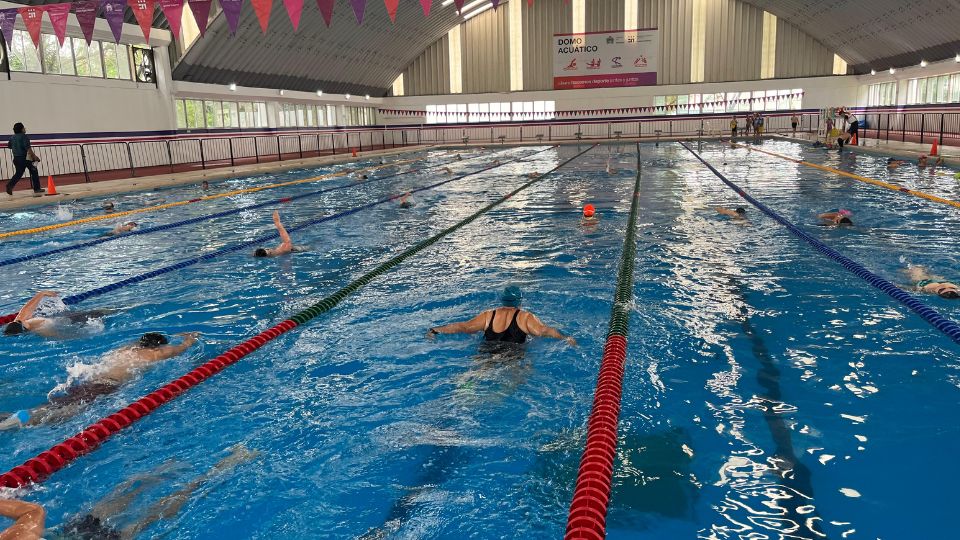 Piscina en Domo Acuático