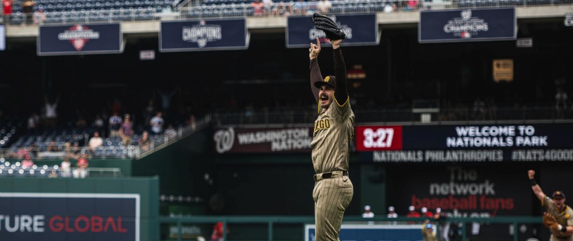 MLB: Dylan Cease lanza juego sin hits y hace historia con los Padres