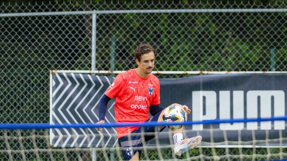 Jordi Cortizo salió de cambio ante Toluca debido a una molestia.