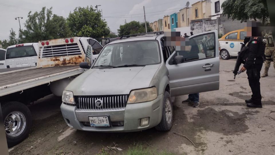 Elementos de seguridad en el municipio de Zuazua.