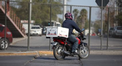 Buscan que ciclistas y motociclistas usen ropa reflejante en Nuevo León