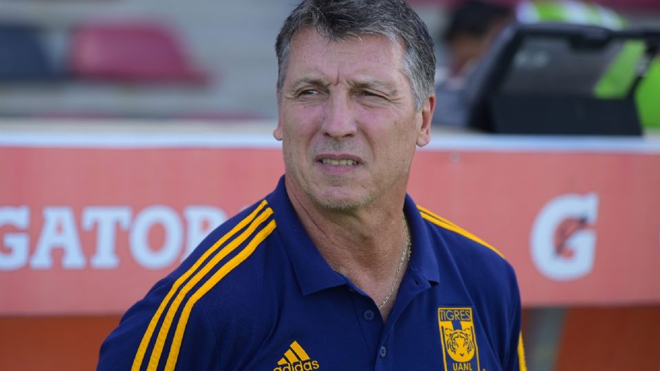 El ex entrenador de Tigres, Robert Dante Siboldi, denuncia una campaña de desprestigio en su contra.