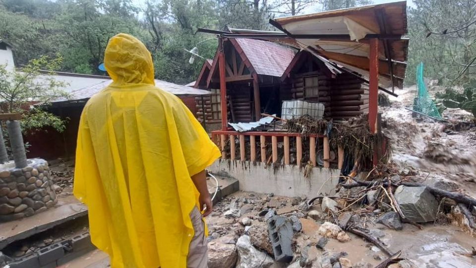 Daños en zonas de cabañas en Santiago | Facebook / David de la Peña