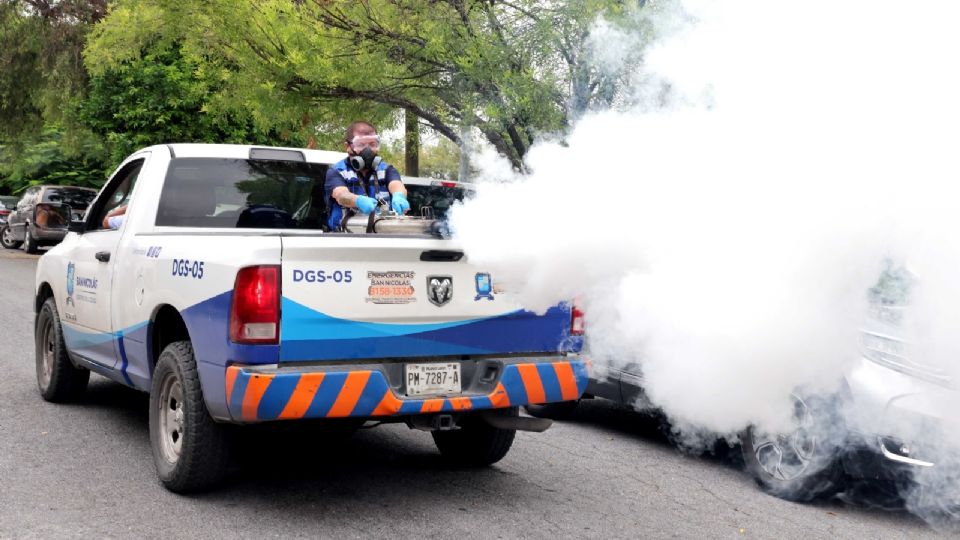 Fumigando en San Nicolás.