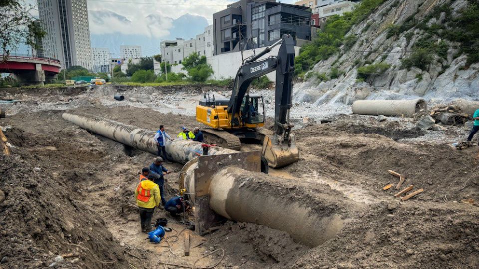 Trabajos de Agua y Drenaje en La Huasteca