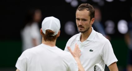 Wimbledon: Medvedev a 'semis'; derrota a Sinner y busca repetir la final