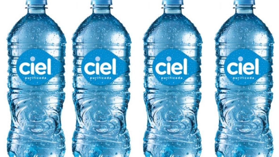 Botella de agua Ciel, un ejemplo de reciclaje