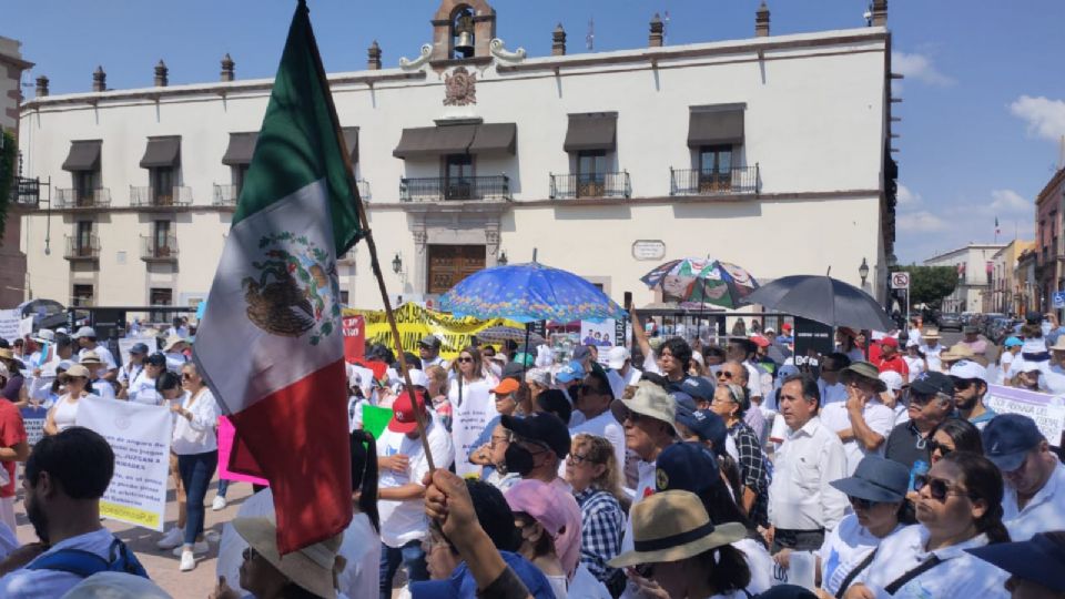 Protestan trabajadores del Poder Judicial contra reforma en Chiapas.