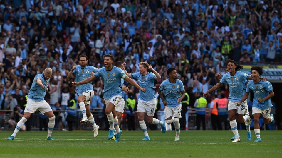 Manchester City venció al United en la Community Shield.