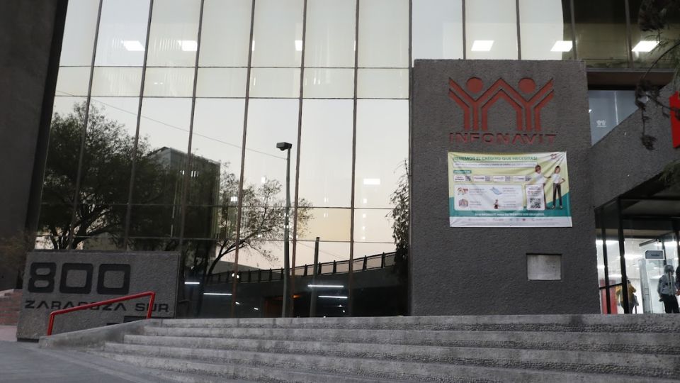 Oficinas Infonavit en Monterrey, Nuevo León