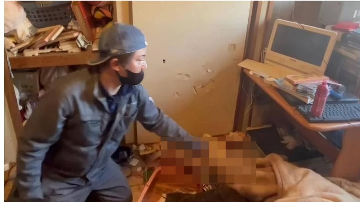 Halla cuerpo momificado de su mamá durante limpieza de su casa en Japón