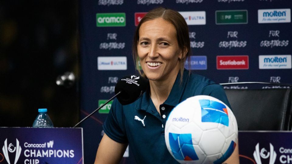 Pamela Tajonar ha expresado su emoción por disputar el Clásico Regio en el Estadio Universitario.